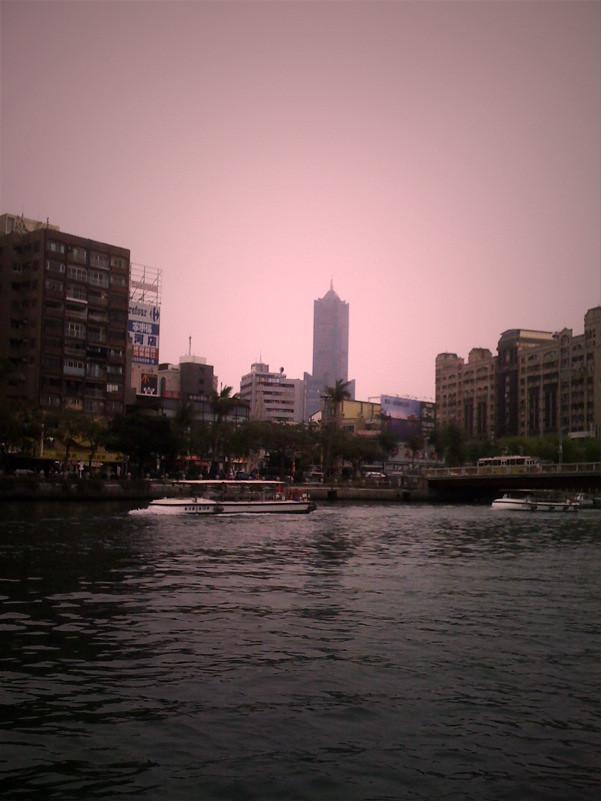 Love River - the 85 Tower